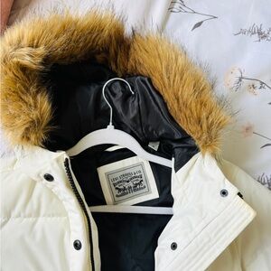 Levi's White Jacket with Faux Fur Trim